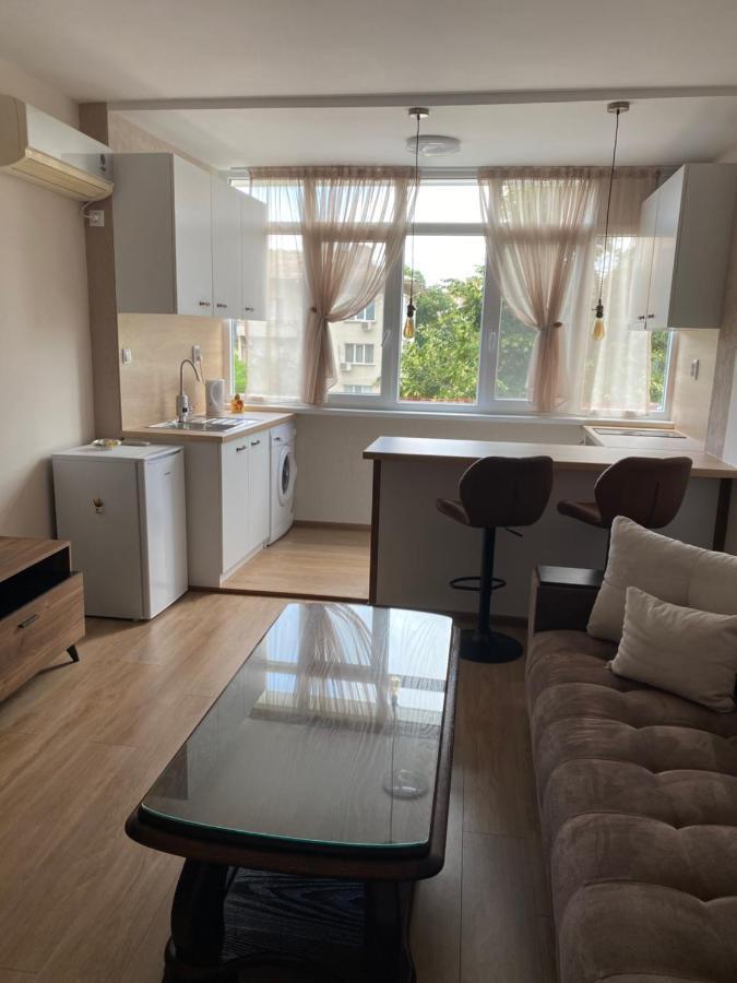 Rose Apartment Karlovo Luaran gambar